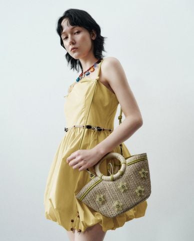  URBAN REVIVO - Đầm hai dây mini dáng phồng 