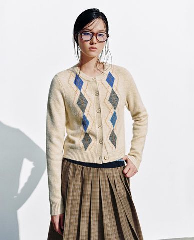  URBAN REVIVO - Áo khoác cardigan nữ cổ tròn họa tiết caro 