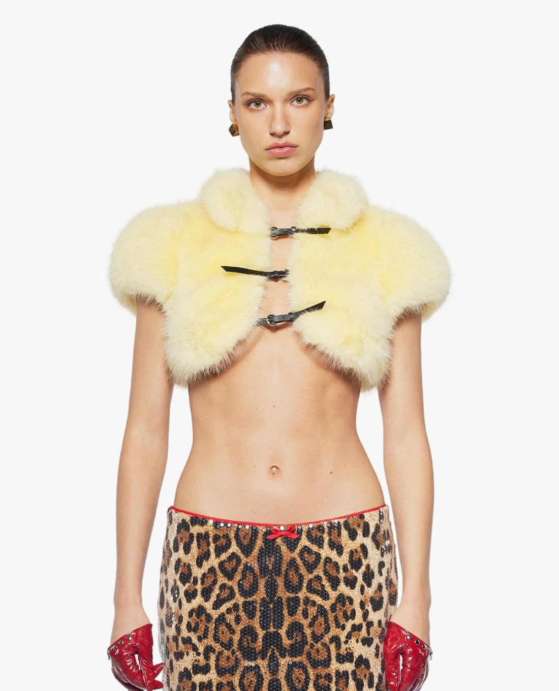 FANCì CLUB - Áo khoác lông nữ phom croptop Karolina