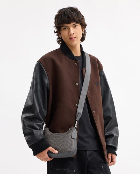 Quà Valentine 2026 cho nam - Túi đeo chéo / balo