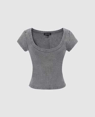  URBAN REVIVO - Áo dệt kim nữ cổ chữ U tay ngắn phom ôm 