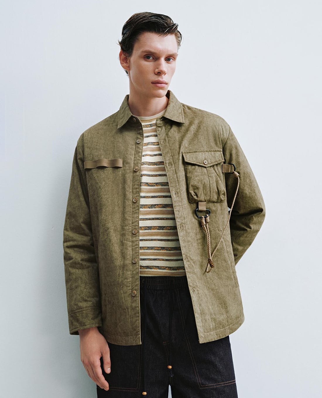 URBAN REVIVO - Áo khoác sơ mi nam tay dài phối dây móc