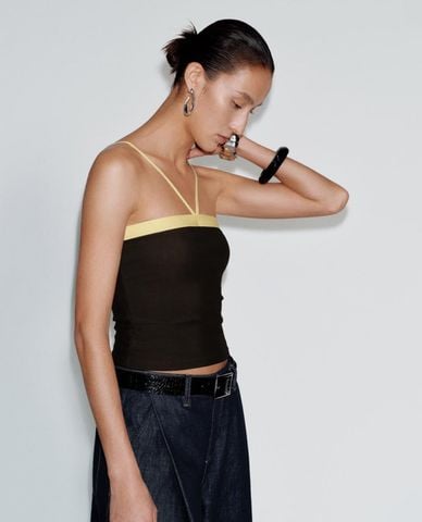  URBAN REVIVO - Áo hai dây nữ phối viền phom ôm 