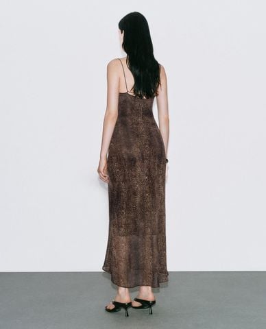  URBAN REVIVO - Đầm hai dây midi cổ đổ 