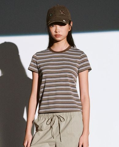  URBAN REVIVO - Áo thun nữ cổ tròn tay ngắn kẻ sọc 