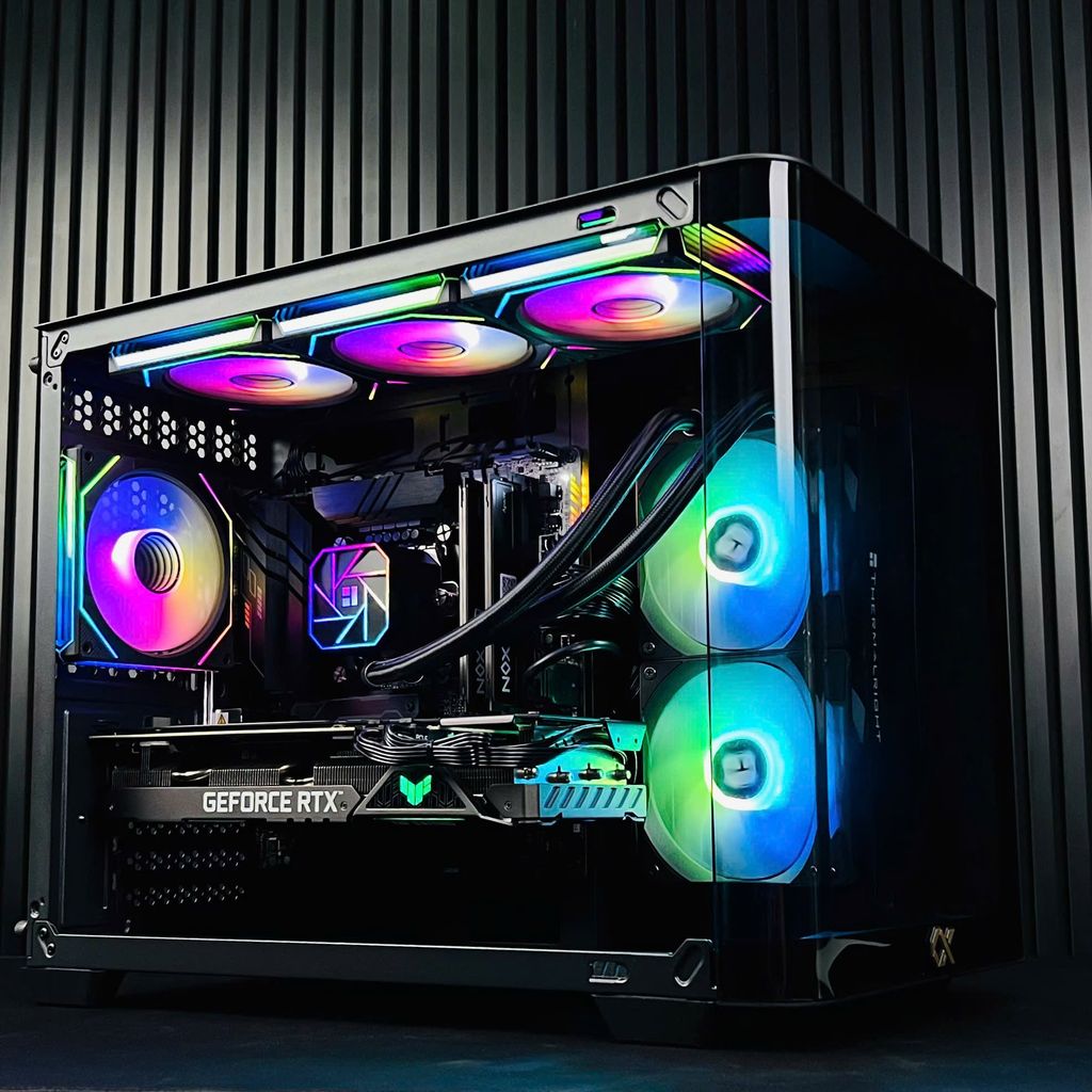 CASE XIGMATEK ALPHA PANO M KÍNH CONG (CHƯA KÈM FAN)