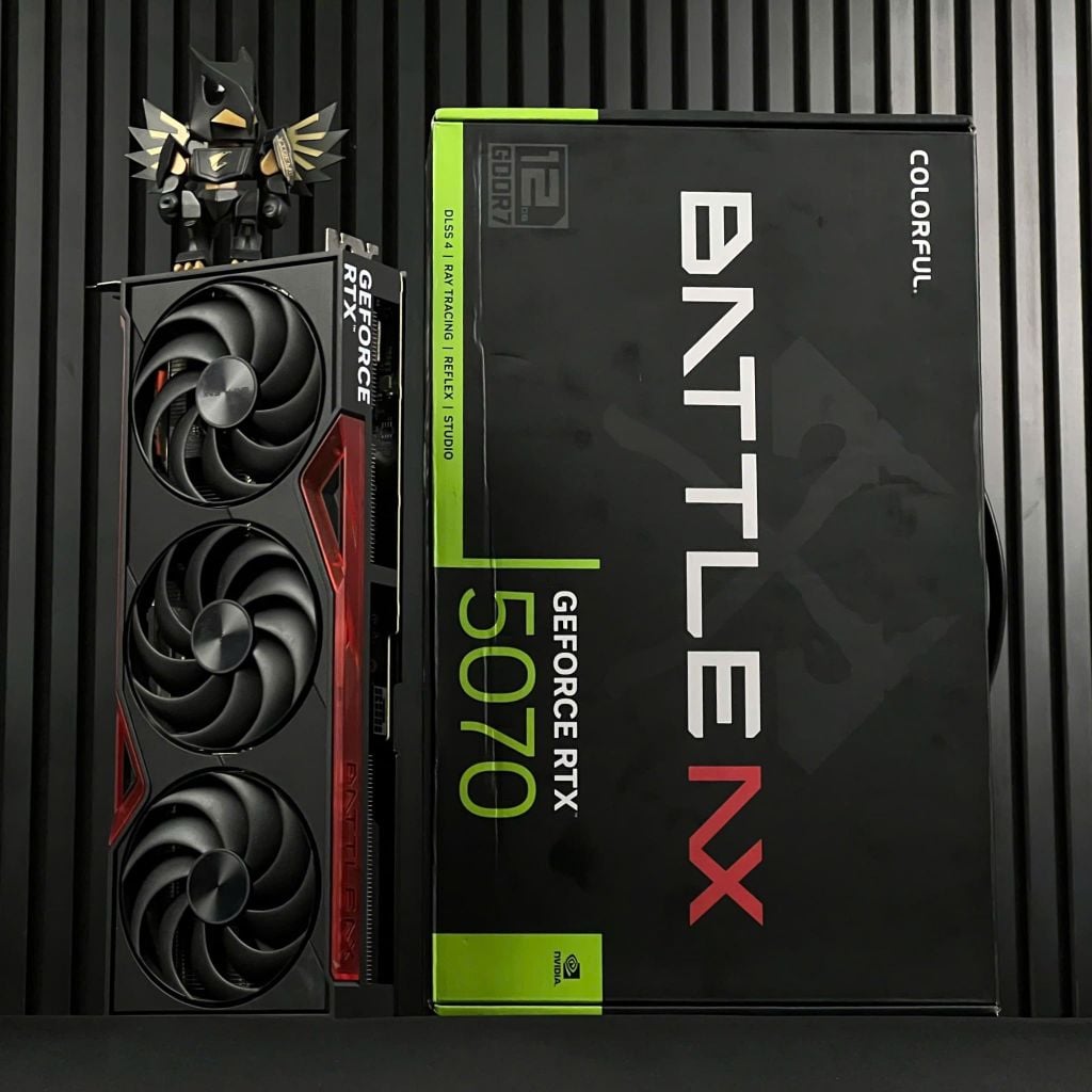 (04-2028) VGA RTX 5070 12G COLORFUL BATTLE AX (3 FAN) GDDR7