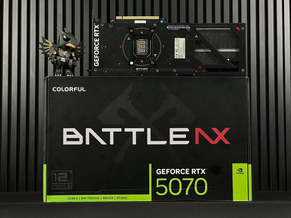 (04-2028) VGA RTX 5070 12G COLORFUL BATTLE AX (3 FAN) GDDR7