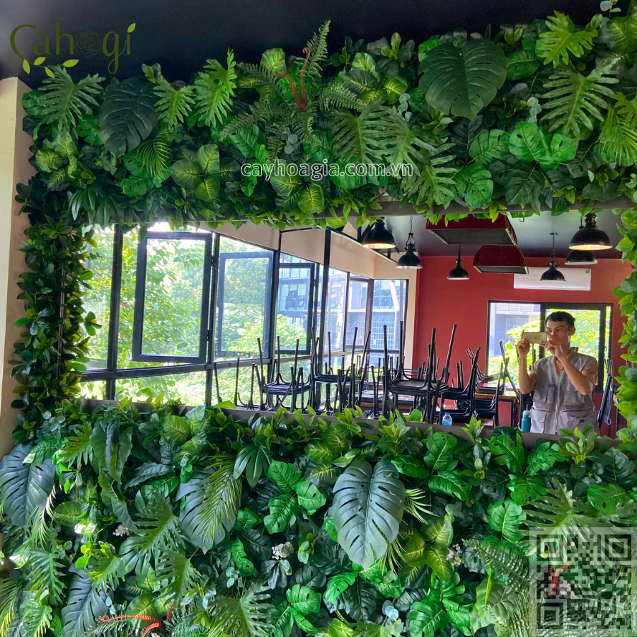 THI CÔNG TƯỜNG CÂY GIẢ – DECOR NHÀ HÀNG BROMIGO FINE STREET BBQ 2