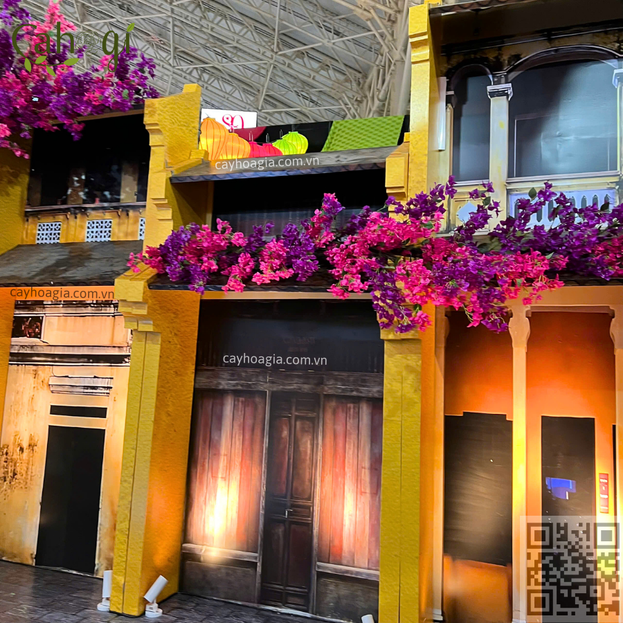 Thi Công Cây Hoa Giấy Trang Trí Gian Hàng Hội An 5