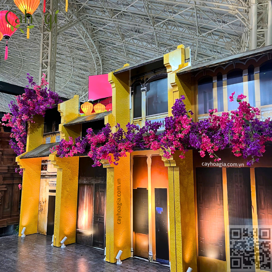 Thi Công Cây Hoa Giấy Trang Trí Gian Hàng Hội An 6