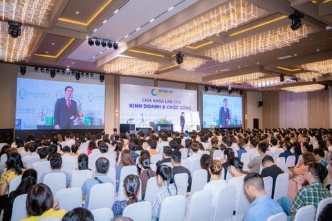 DEVEERICH - VIETNAM CEO CONGRESS