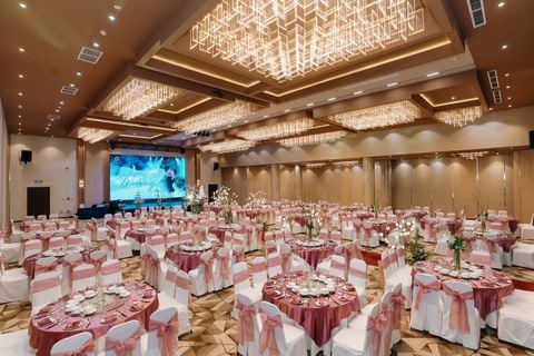 NGUYÊN TRÍ & THẢO NHI