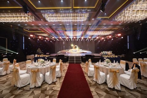 QSR 10 YEARS VIỆT NAM