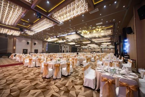 QSR 10 YEARS VIỆT NAM