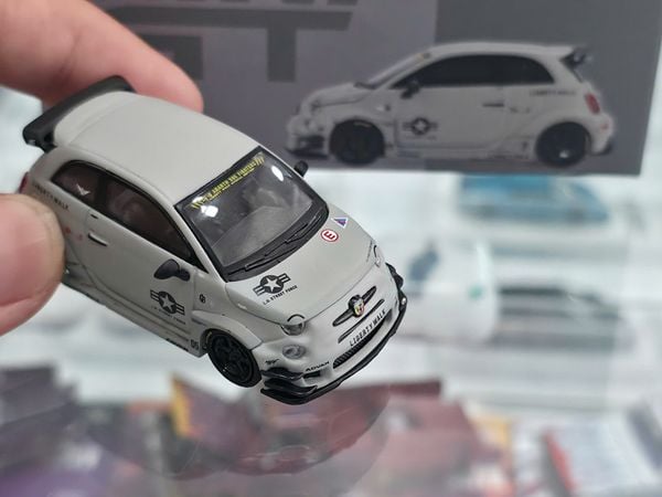 Xe mô hình Abarth 595 LB-WORKS x Abas Works Fighters 1:64 MiniGT