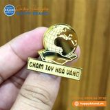 Huy hiệu - CHẠM TAY HÓA VÀNG