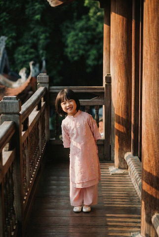 Áo dài bé gái CHI CHI vải voan ngắn tay Rabity 916.036