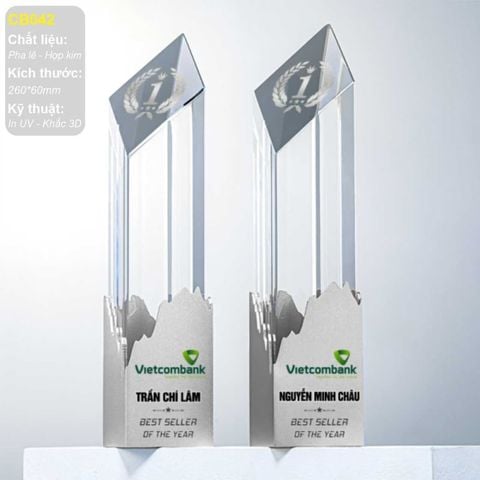 Cúp vinh danh quản lý xuất sắc CB042