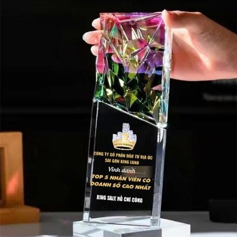 Cúp vinh danh pha lê hologram đa sắc CB010 (3 màu)