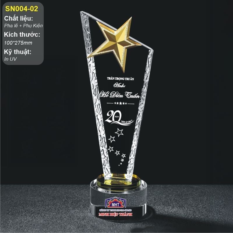 Bộ Cúp vinh danh pha lê ngôi sao xuất sắc 2026