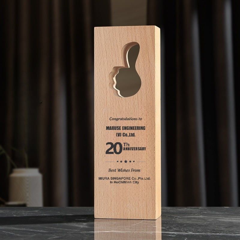 Cúp vinh danh gỗ cao cấp VG24