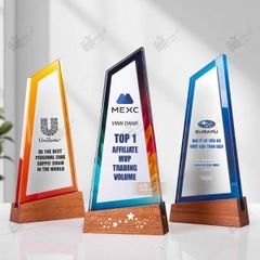 Cúp vinh danh pha lê hợp kim đế gỗ VG79