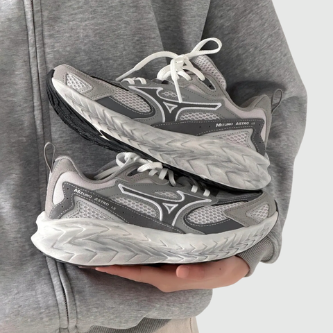 [GIÁ TÙY SIZE] Giày Mizuno Astro LS 