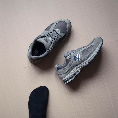 [GIÁ TÙY SIZE] Giày New Balance 2002R 
