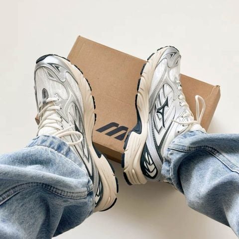 [GIÁ TUỲ SIZE] Giày Mizuno FIYI V2 