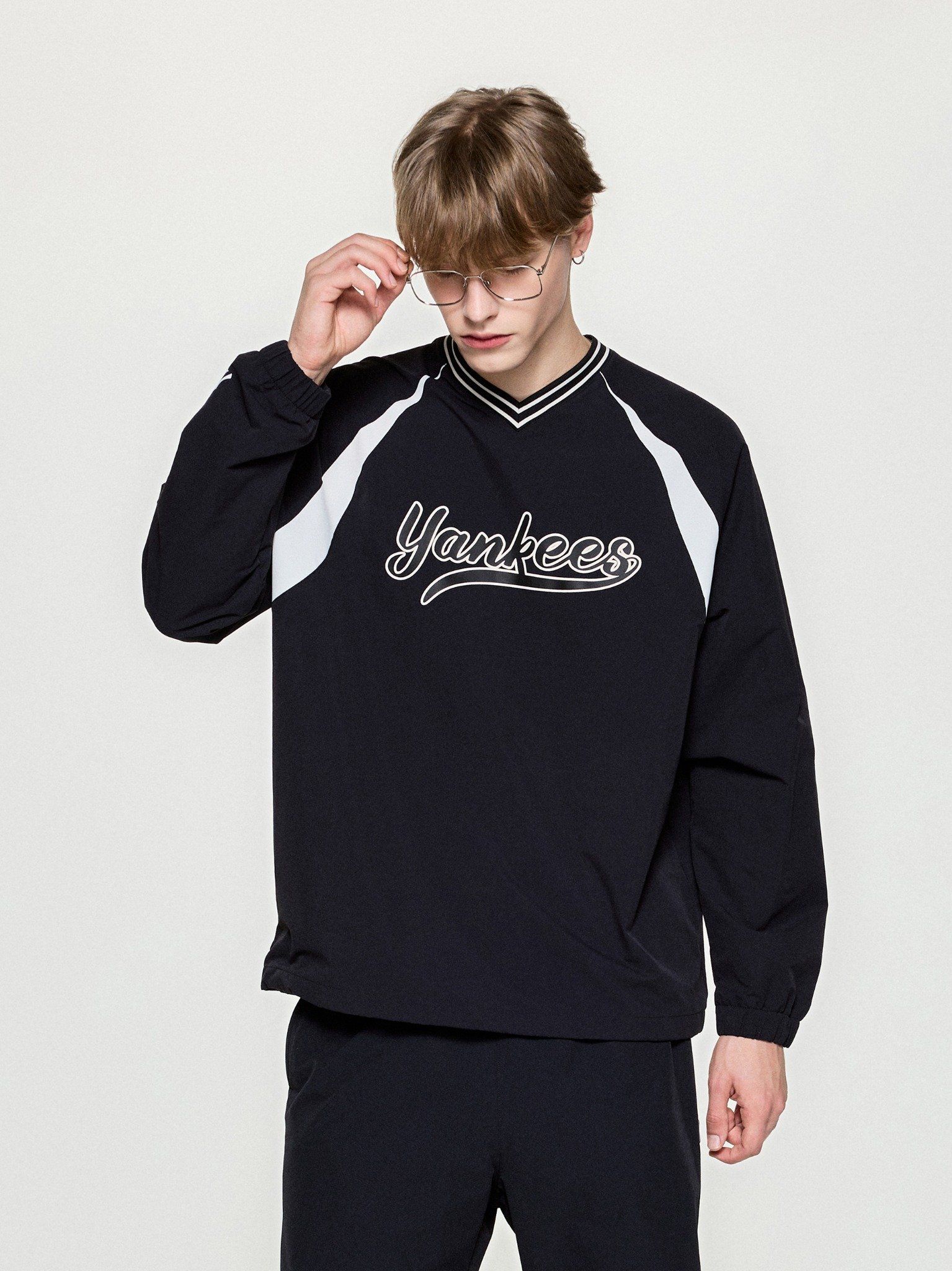  Áo Sweater MLB Korea - Varsity Sportive Curlsive Woven Yankees - 3AMTV1254-50BKS 