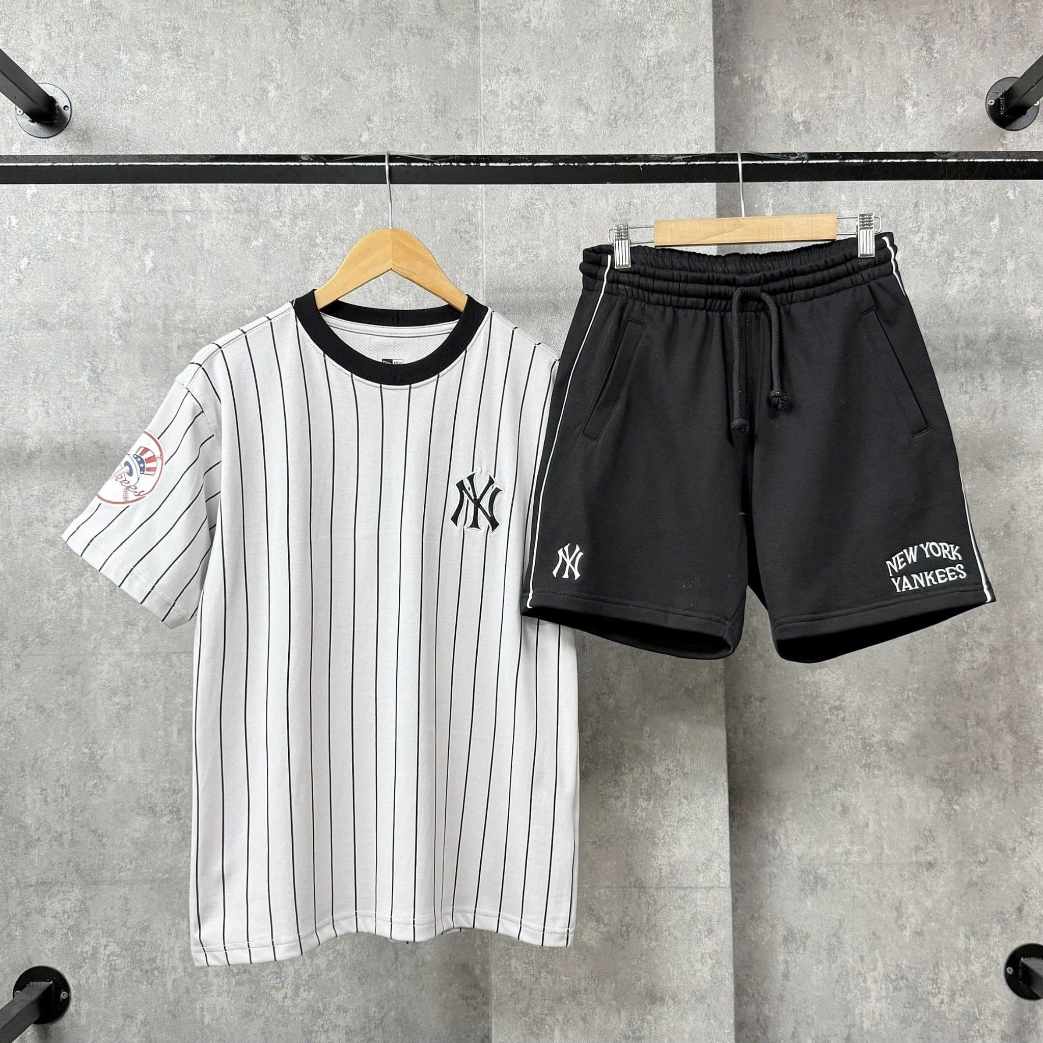  Áo Thun New Era - [Unisex] NY Stripe Black Gray - 15556550 