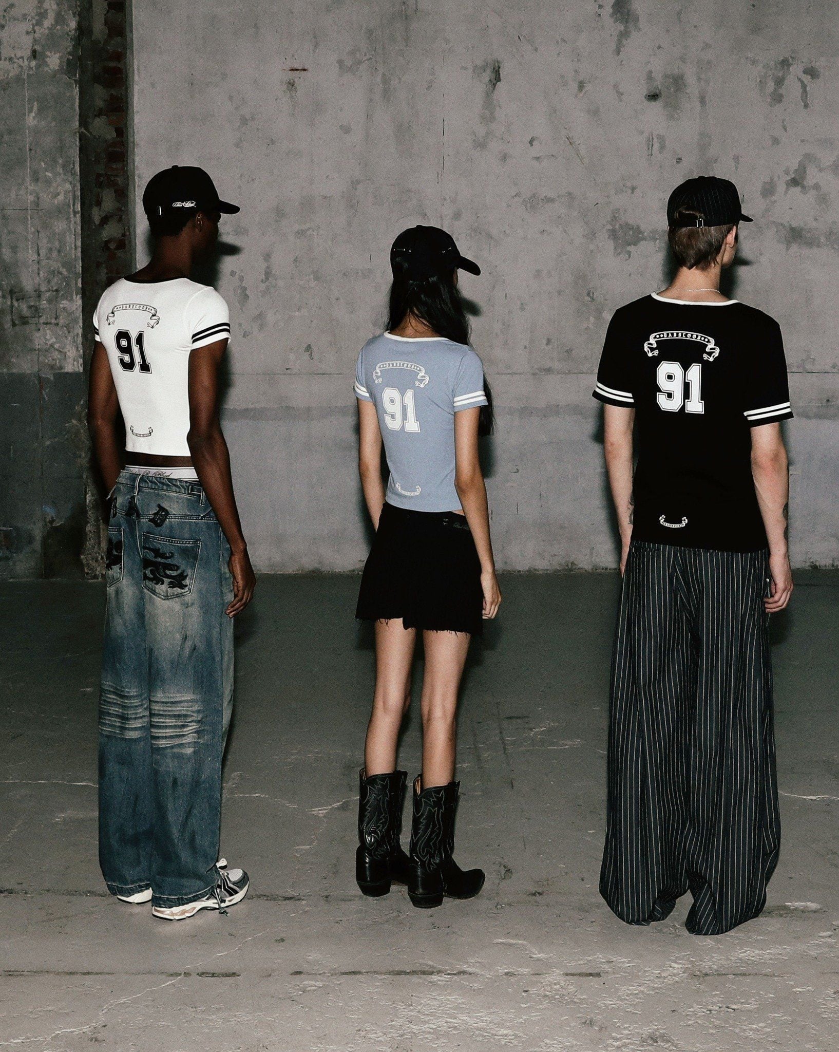  Áo Thun [Unisex] Badblood - [w-tee25-110] 91 V-Neck Jersey T-Shirt - Black 