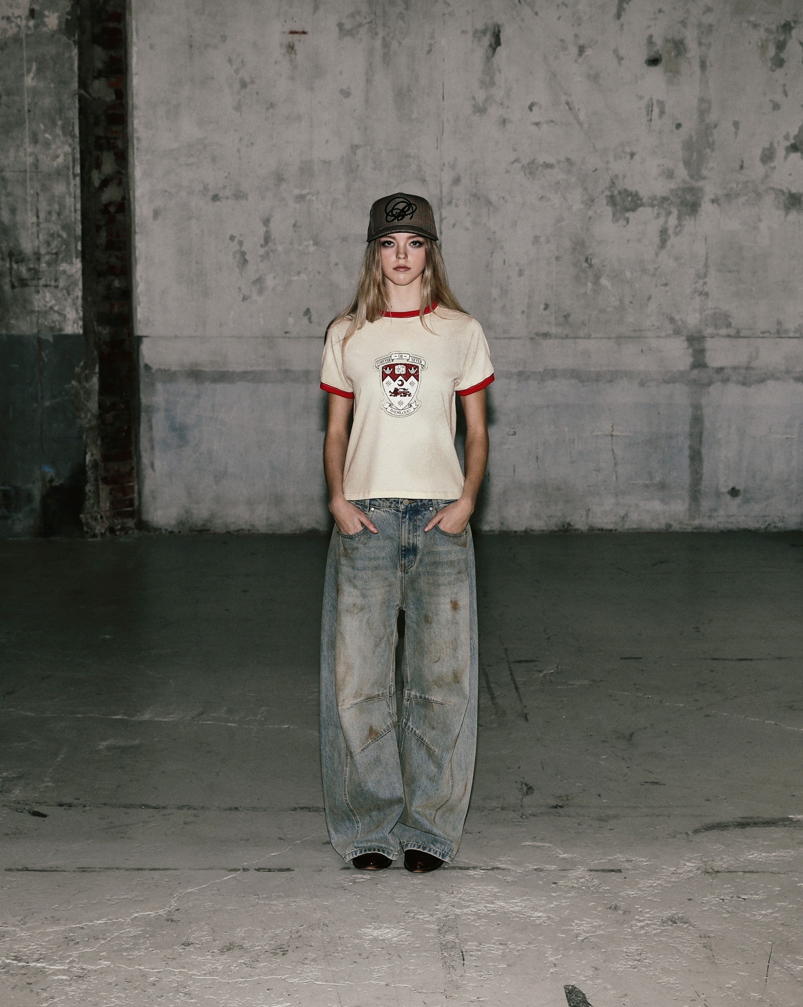Áo Thun [Unisex] Badblood - [w-tee25-096] Workshop Shield