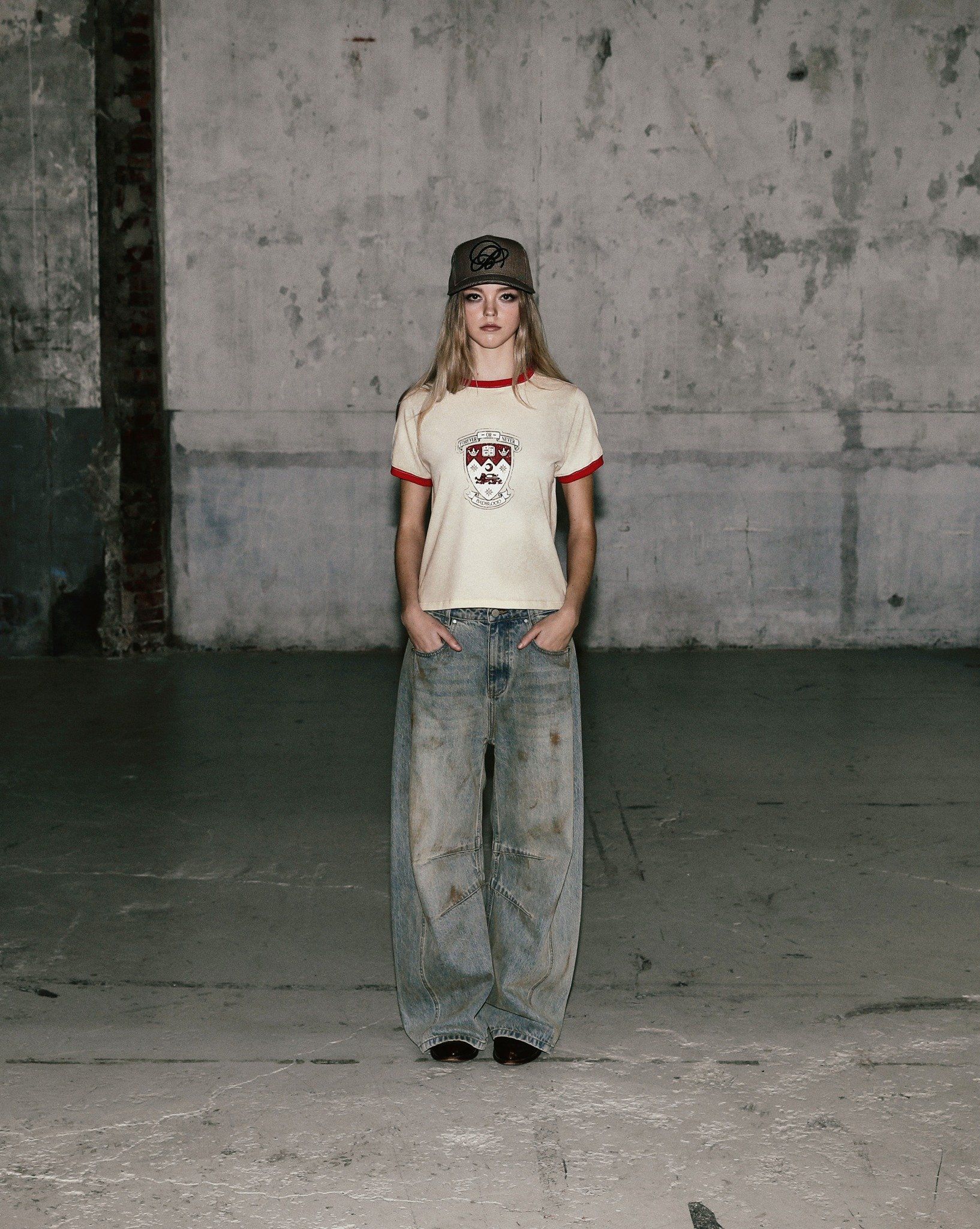  Áo Thun [Unisex] Badblood - [w-tee25-096] Workshop Shield Print Ringer T-Shirt Cream 