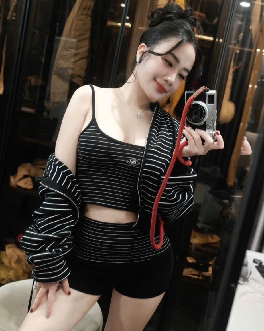  Áo Hai Dây [Nữ] Badblood -[w-tnk25-003] Beyond Soft String Tank Striped Black 