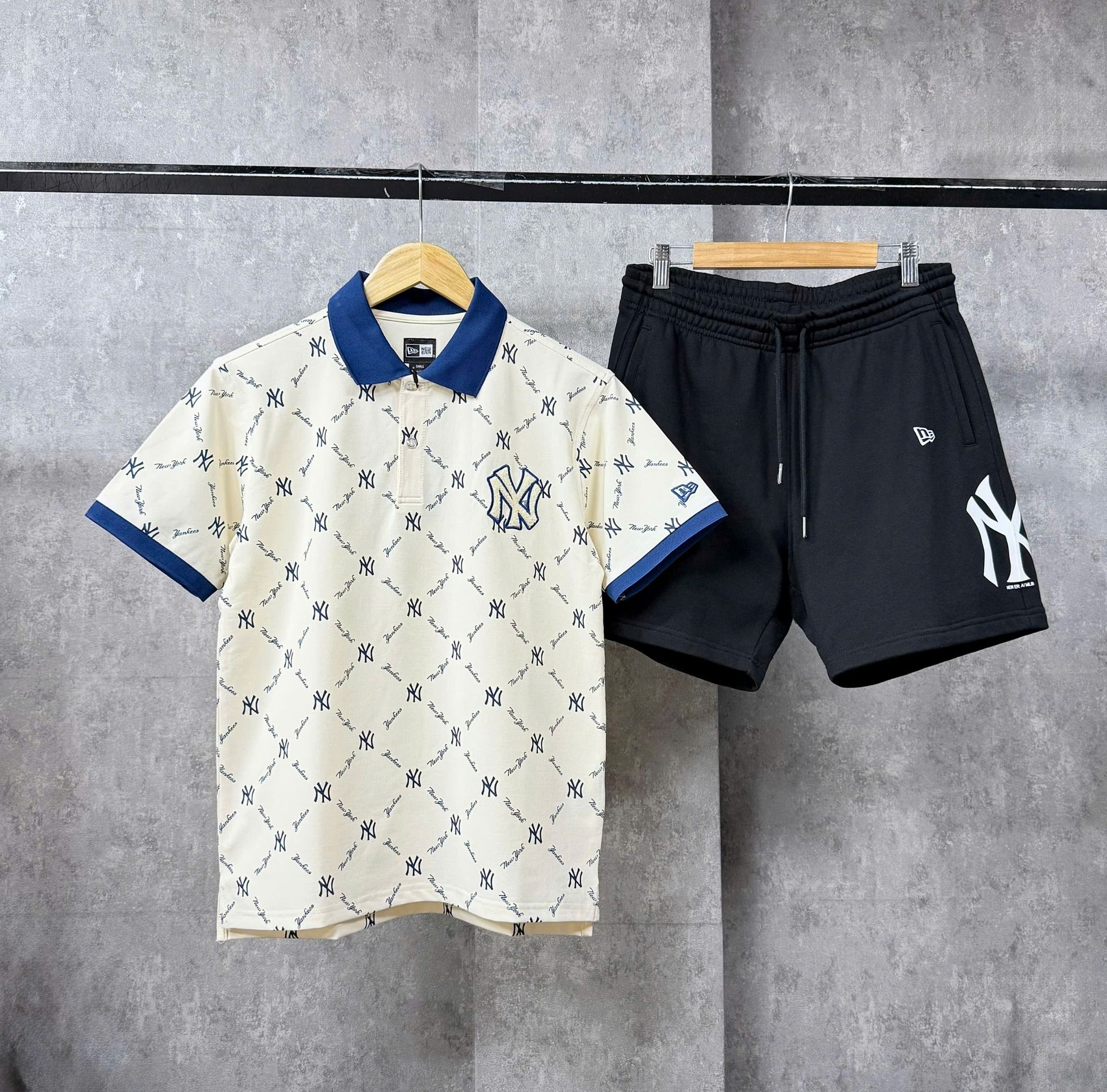  Áo Thun Polo New Era - [Unisex] Monogram NY Yankees Sleeve T-Shirt Cream - 13883939 