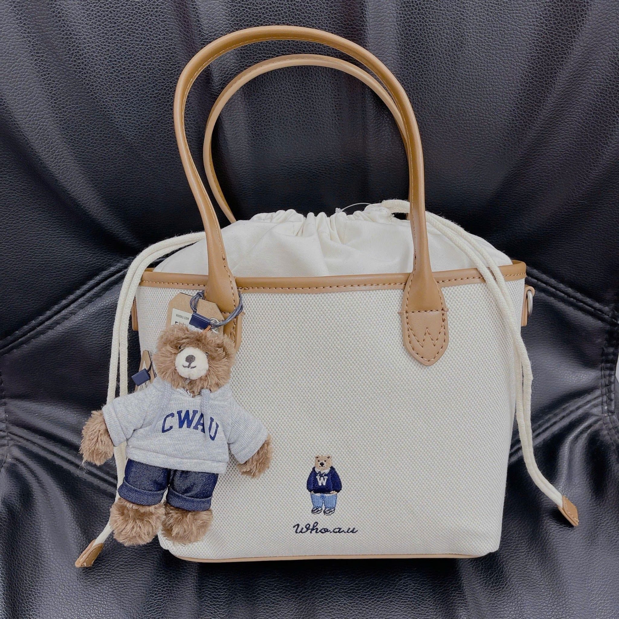  Túi Xách Whoau - Steve Canvas Tote Bag Beige - WHBGG2224A 