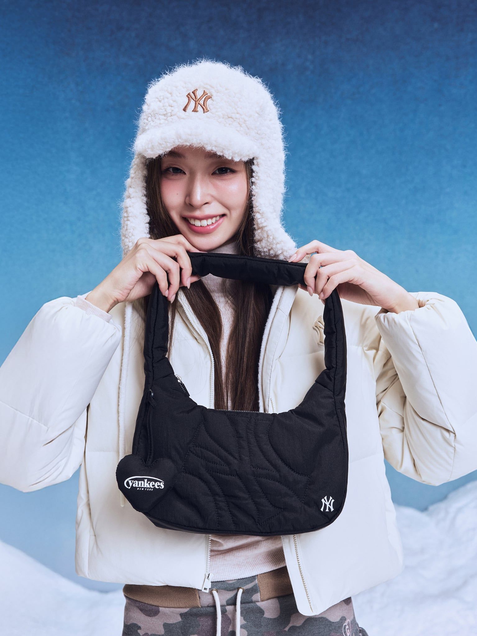  Túi Xách MLB Korea - Basic Sportive Stitch Hobo Bag NY - 3ABQS016N-50BKS 