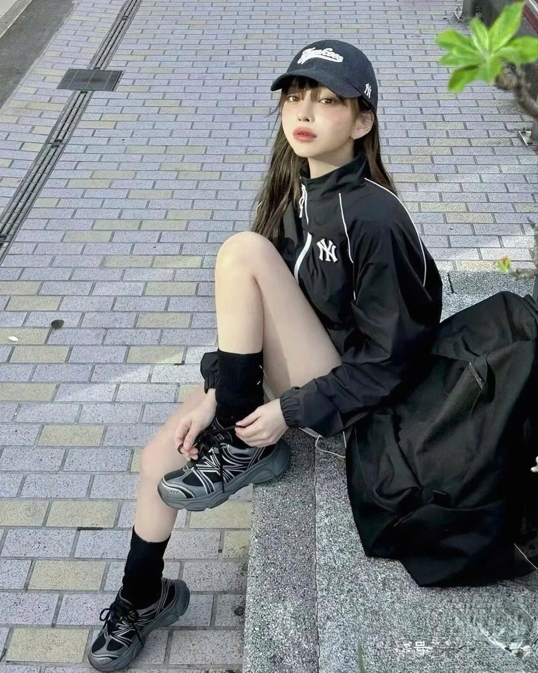  Áo Khoác Gió [Nữ] MLB Korea - Sporty Varsity Crop Windbreaker - 3FWJV0243-50BKS 