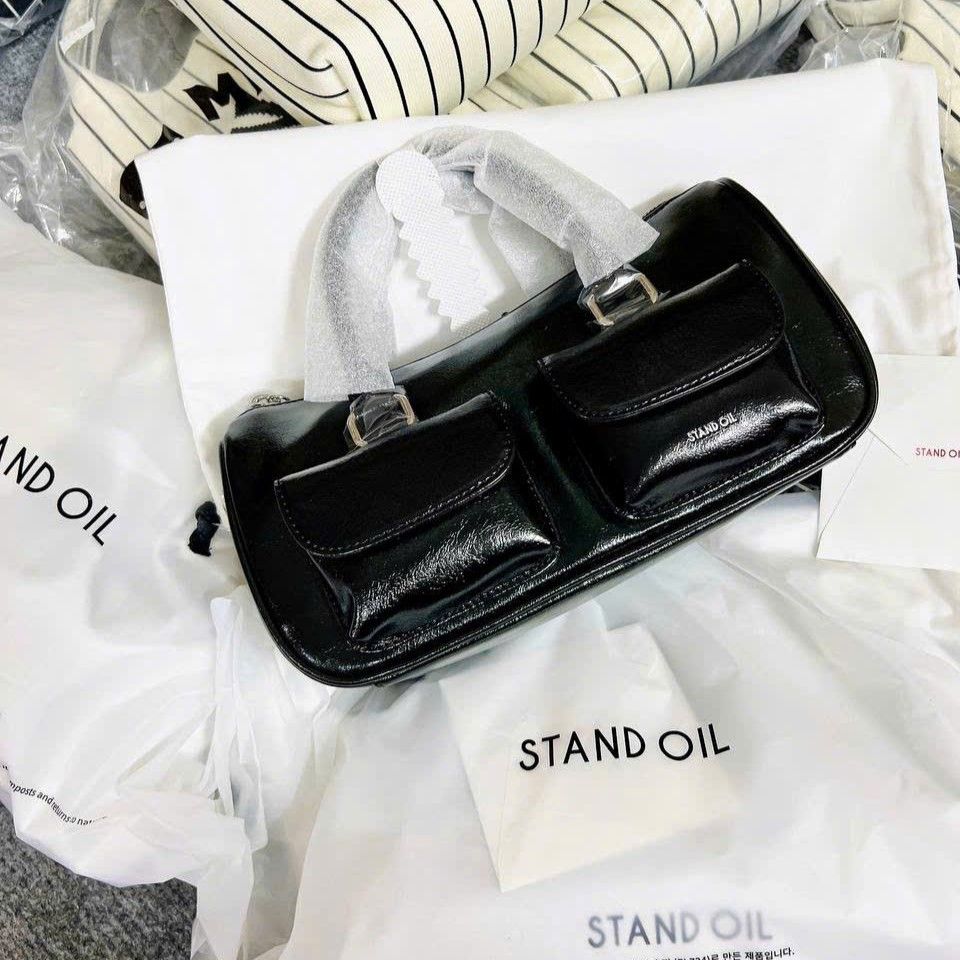  Túi Xách Stand Oil - Chubby Half Bag Black 