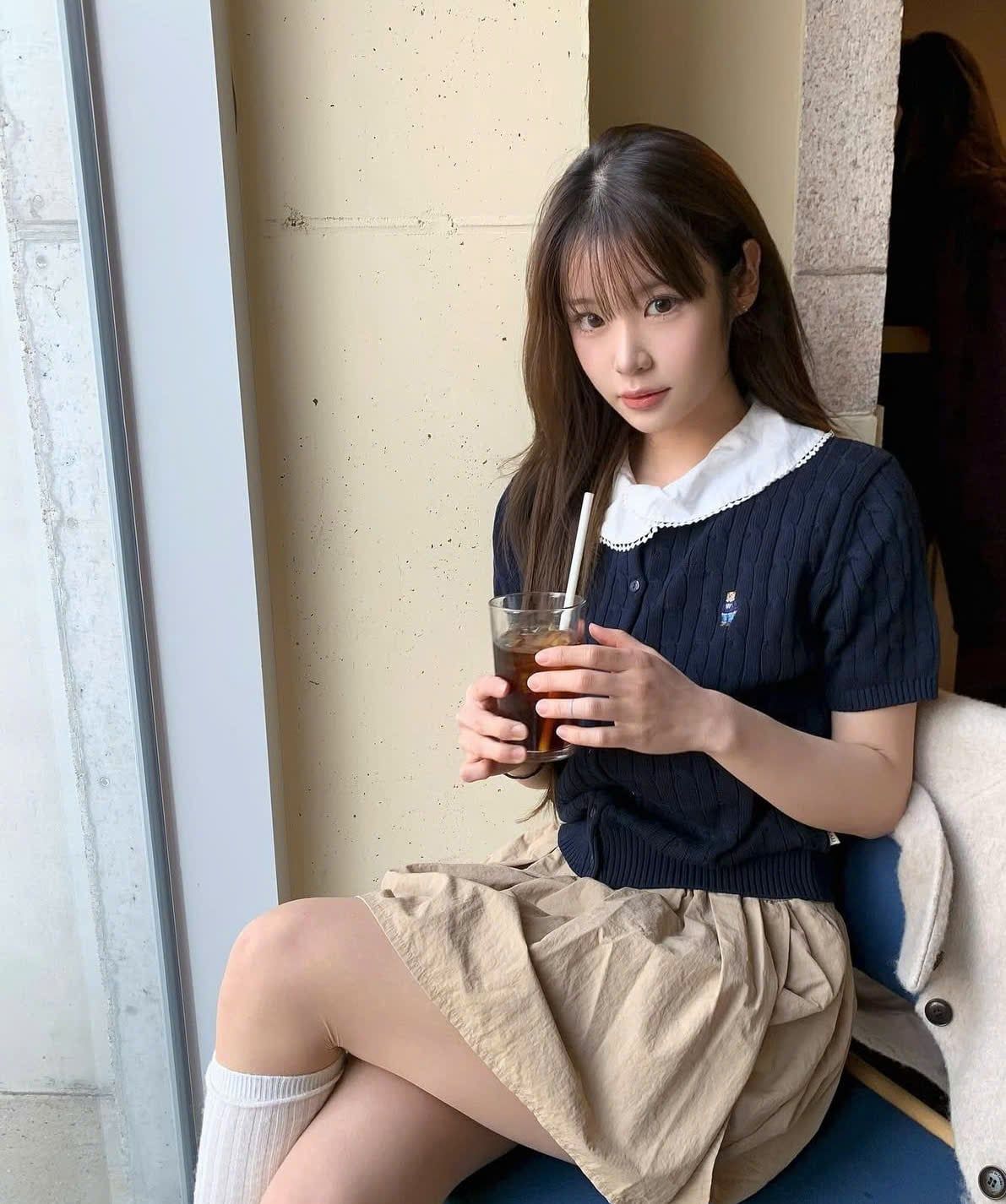  Áo Thun Len WHOAU [Nữ] - Steve R-neck Short Sleeve Cardigan Navy - WHCKF2401F 