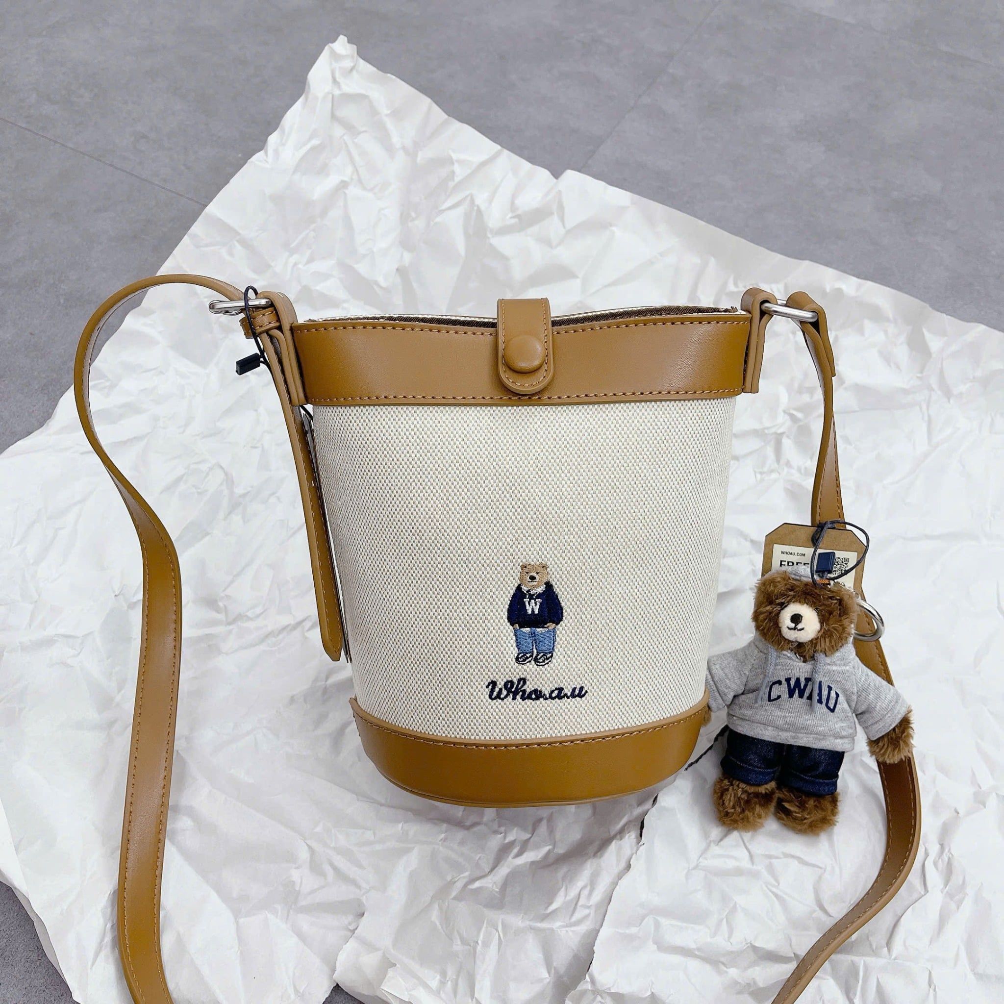  Túi Xách Whoau - Steve Canvas Cross Bag Beige - WHBGG2222A 