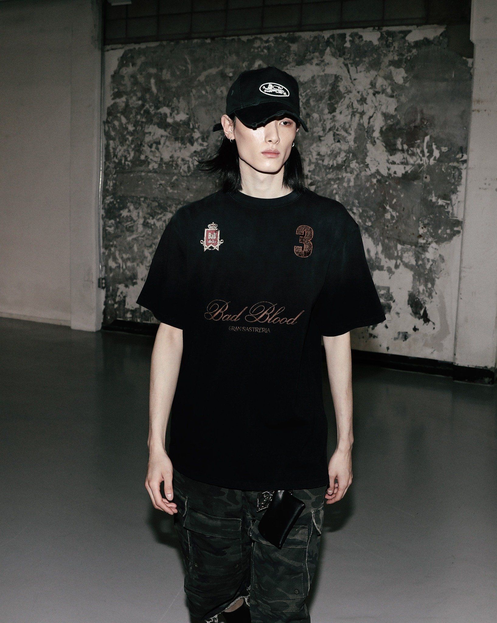  Áo Thun [Unisex] Badblood - [w-tee25-048] Royal Classic T-Shirt Black 