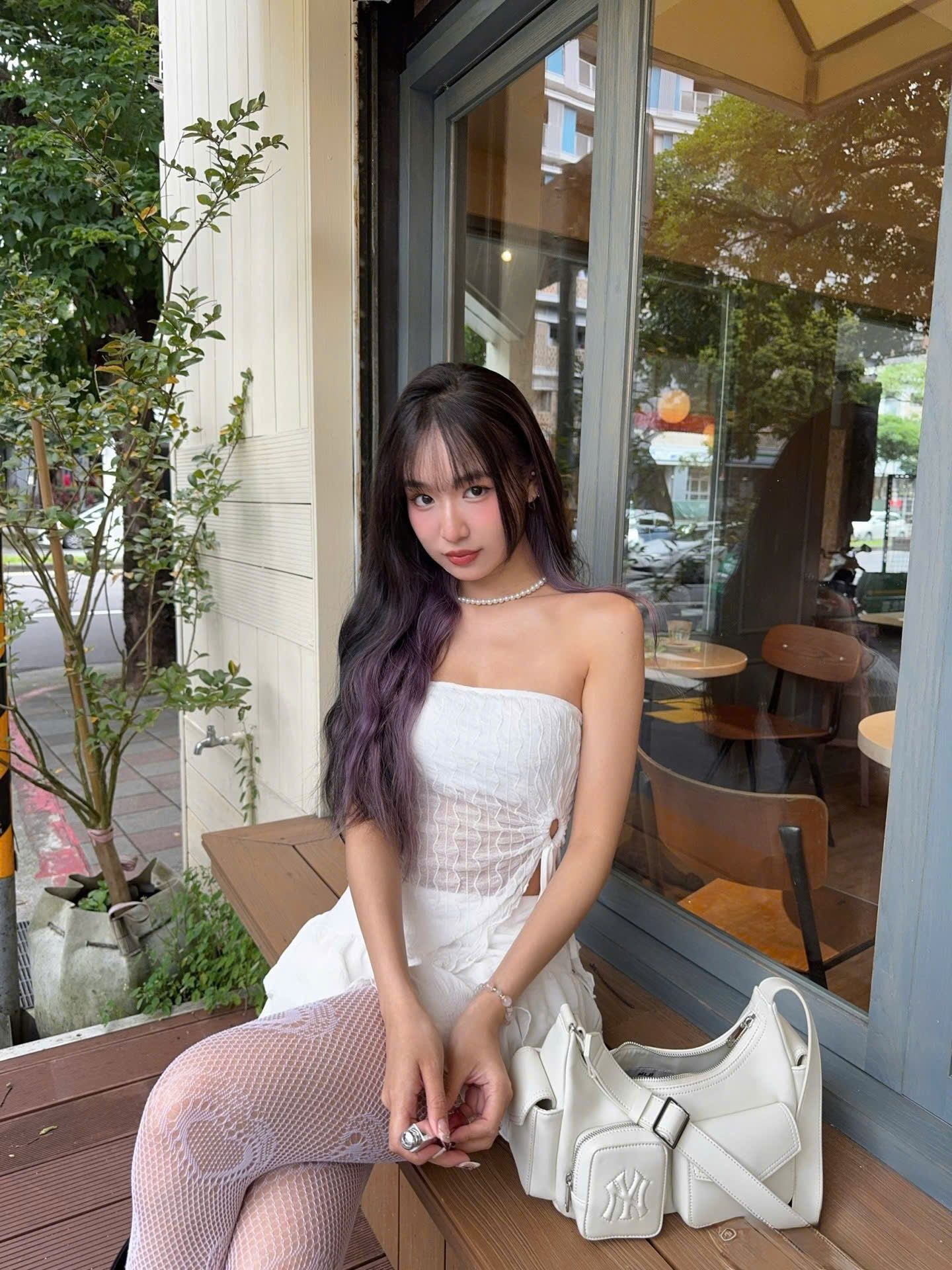  Túi MLB Korea - Multi Pocket Cargo Bag New York Yankees Cream - 3ABQBV25N-50CRS 