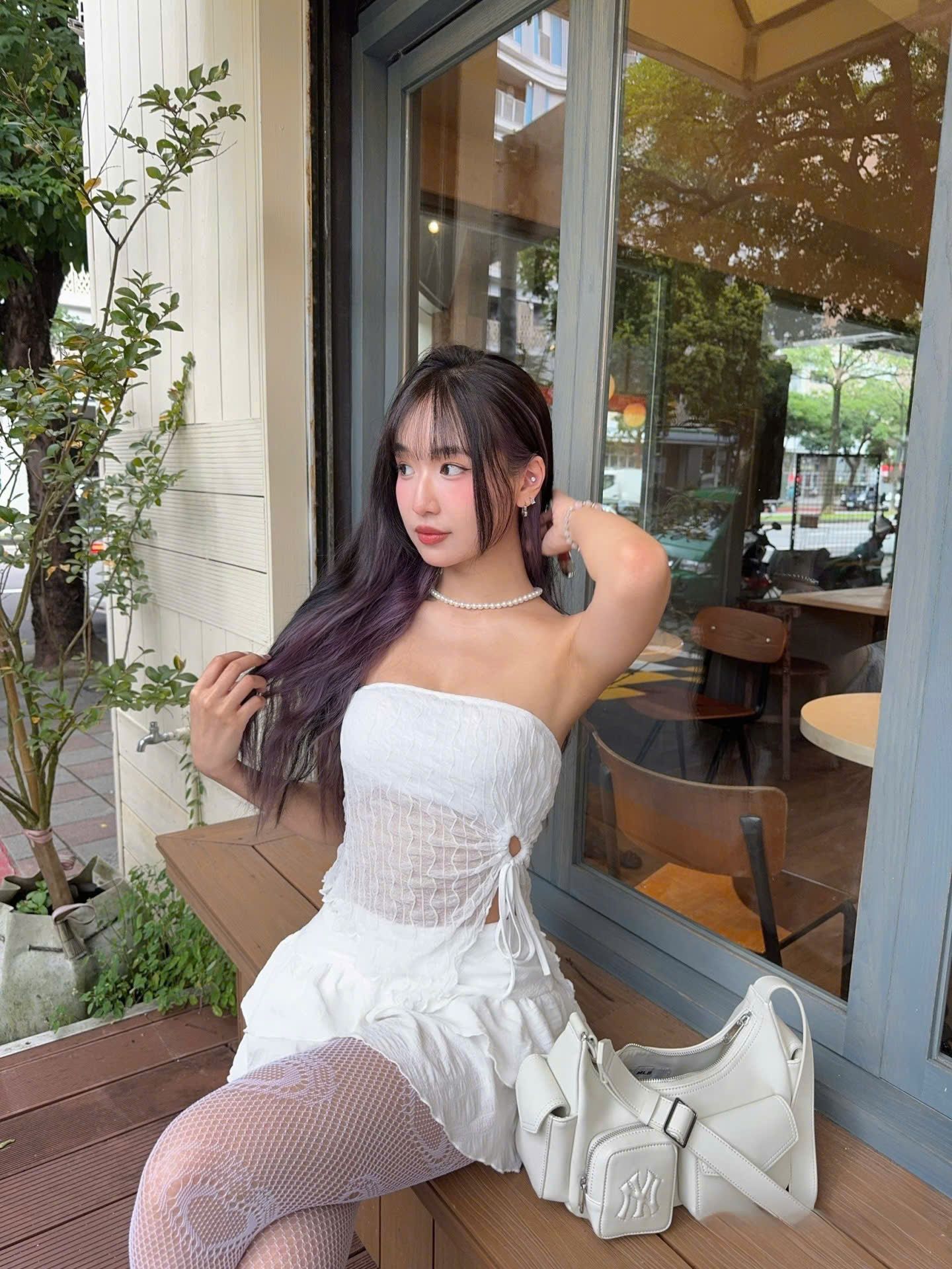  Túi MLB Korea - Multi Pocket Cargo Bag New York Yankees Cream - 3ABQBV25N-50CRS 