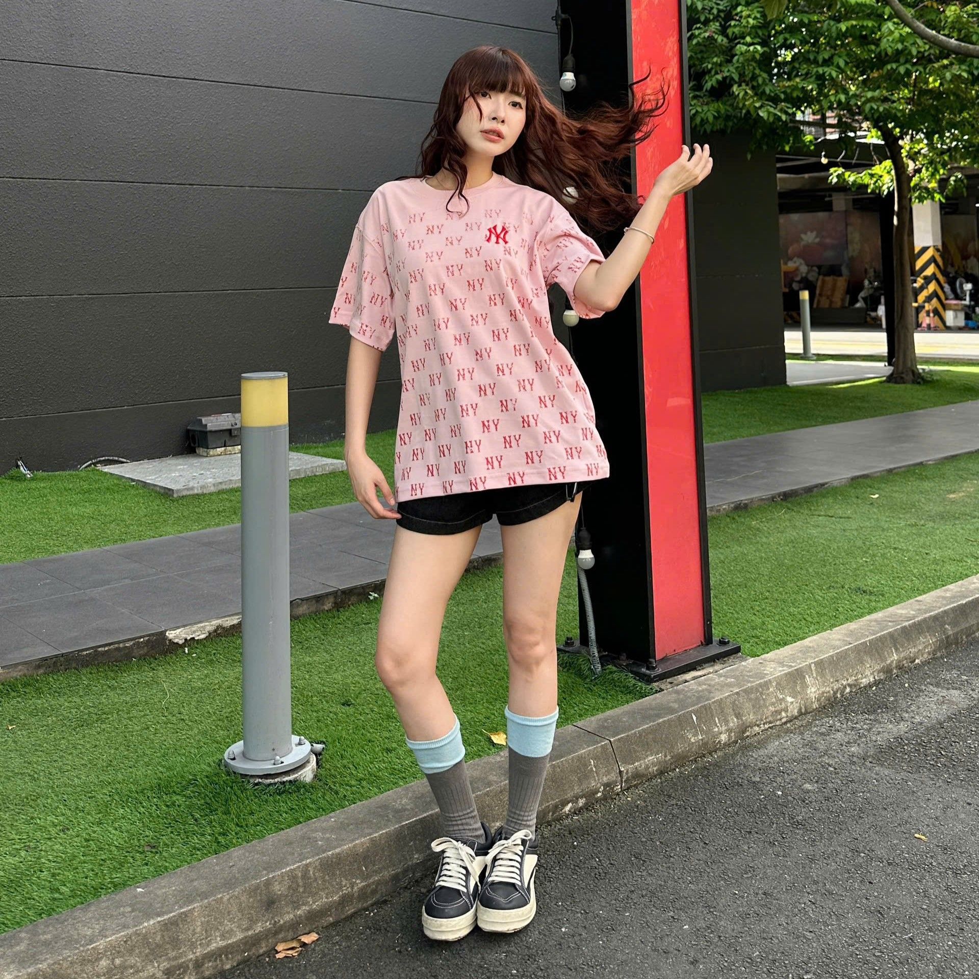  Áo Thun New Era - [Unisex] Monogram NY Yankees Pink 