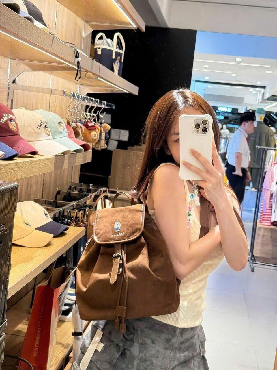  Balo Whoau Korea - Suede Buckle Backpack - WHBGF4T31A 