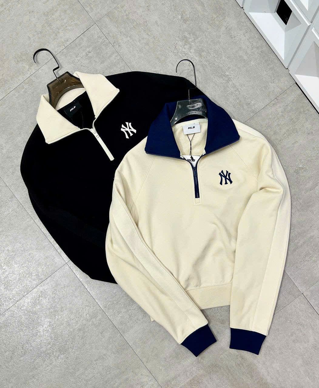  Áo Polo Dài Tay MLB Korea - Varsity Sportive New York Yankees - 3FMTV1244-50BKS 