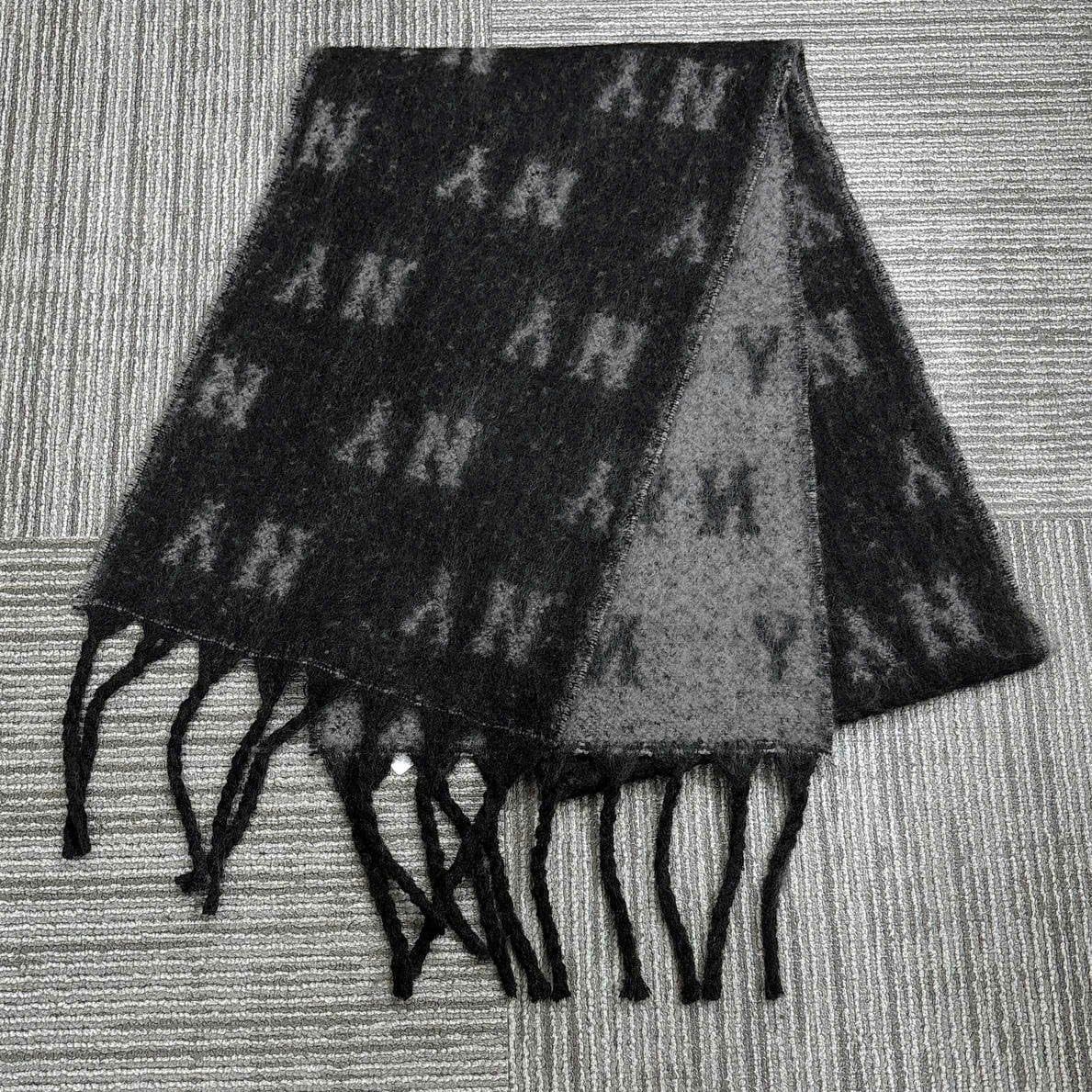  Khăn Quàng Cổ MLB Monogram Muffler NY Yankees - 3AMFM0156-50BKS 